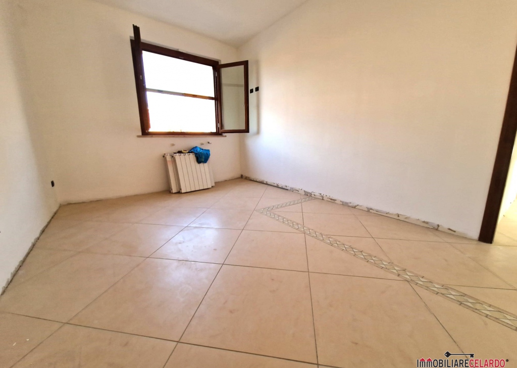 Apartments for sale  67 sqm excellent condition, Colle di Val d'Elsa, locality Colle di val d'elsa