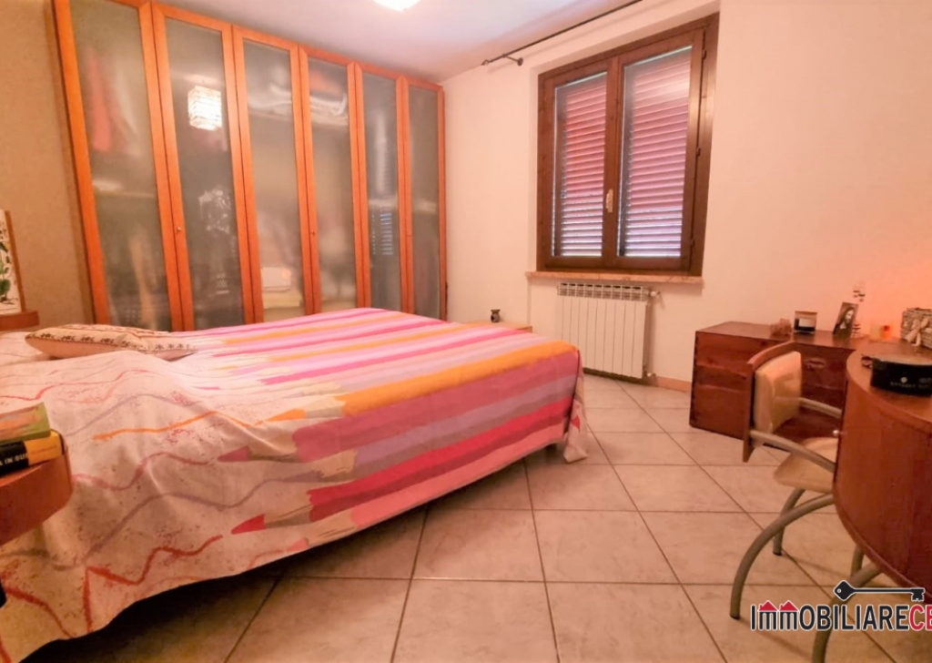 Apartments for sale  113 sqm excellent condition, Radicondoli