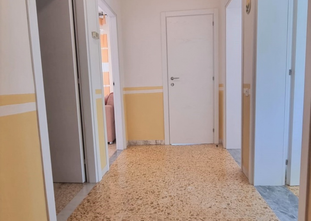 Appartamenti  trilocale in vendita  82 m² ottime condizioni, Colle di Val d'Elsa