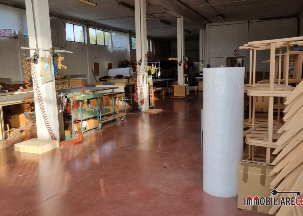 Sale Sheds and laboratories  Barberino Val d'Elsa - Shed with laboratory, shop and square Locality 
