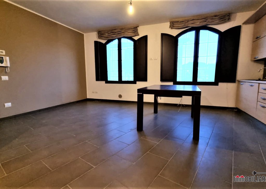 Sale Apartments Colle di Val d'Elsa - Apartment with carport Locality 