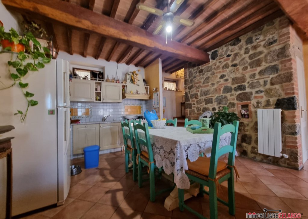 Sale Cottages and Farmhouses Casole d'Elsa - terraced house Locality 