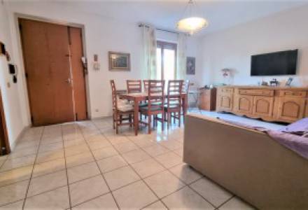 Apartment with 2 large double bedrooms