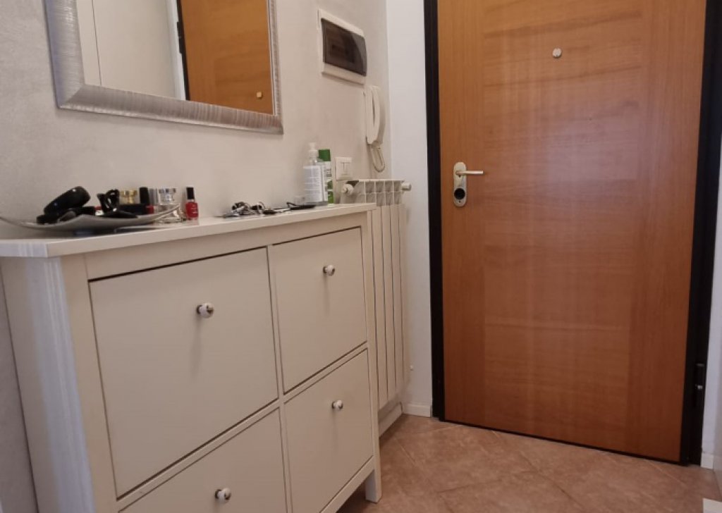 Apartments for sale  71 sqm excellent condition, Monteriggioni, locality castellina airport