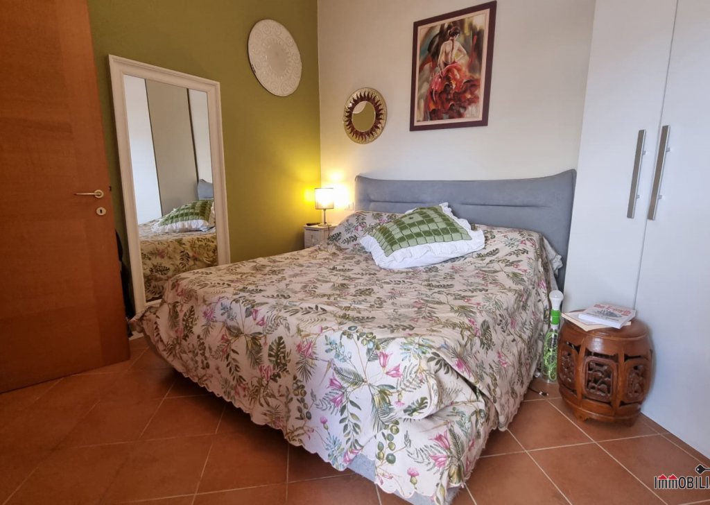 Apartments for sale  71 sqm excellent condition, Monteriggioni, locality castellina airport