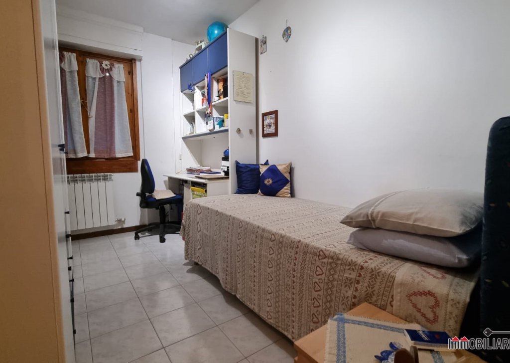 Vendita Appartamenti  Colle di Val d'Elsa - appartamento in zona semicentrale Località Agrestone