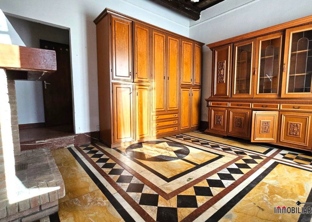 Appartamenti  quadrilocale in vendita  85 m², Colle di Val d'Elsa, località tra Campolungo e Gracciano