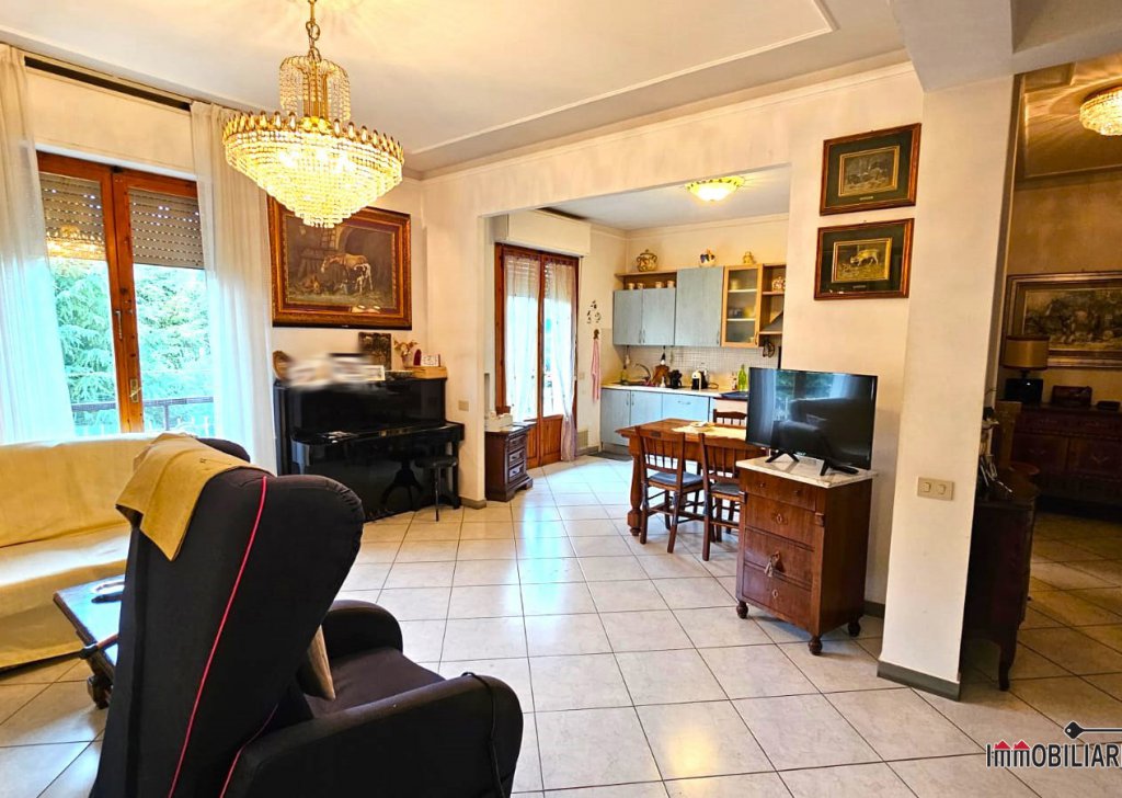 Appartamenti  quadrilocale in vendita  115 m², Colle di Val d'Elsa, località semicentrale