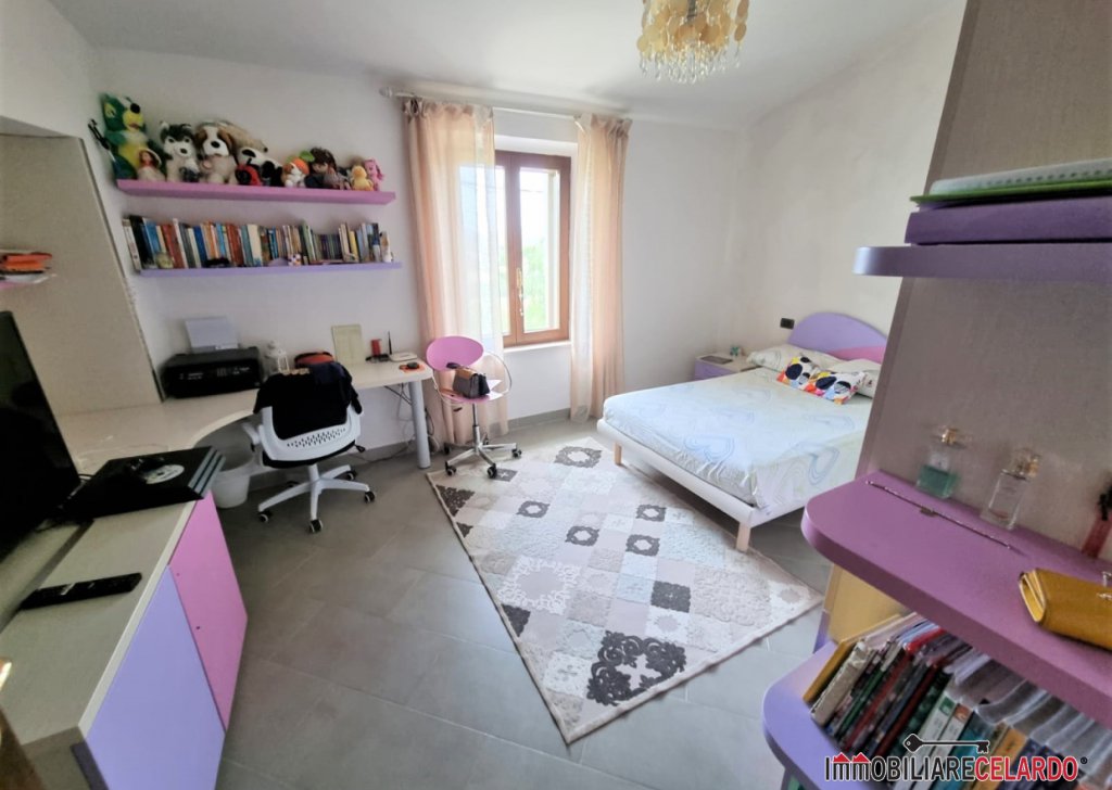 Apartments for sale  138 sqm excellent condition, Colle di Val d'Elsa, locality Colle di val d'elsa