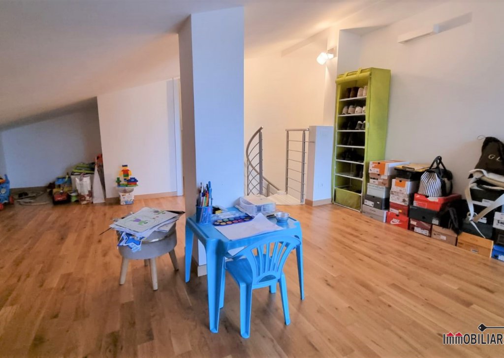 Sale Apartments Colle di Val d'Elsa - Apartment with garage Locality 