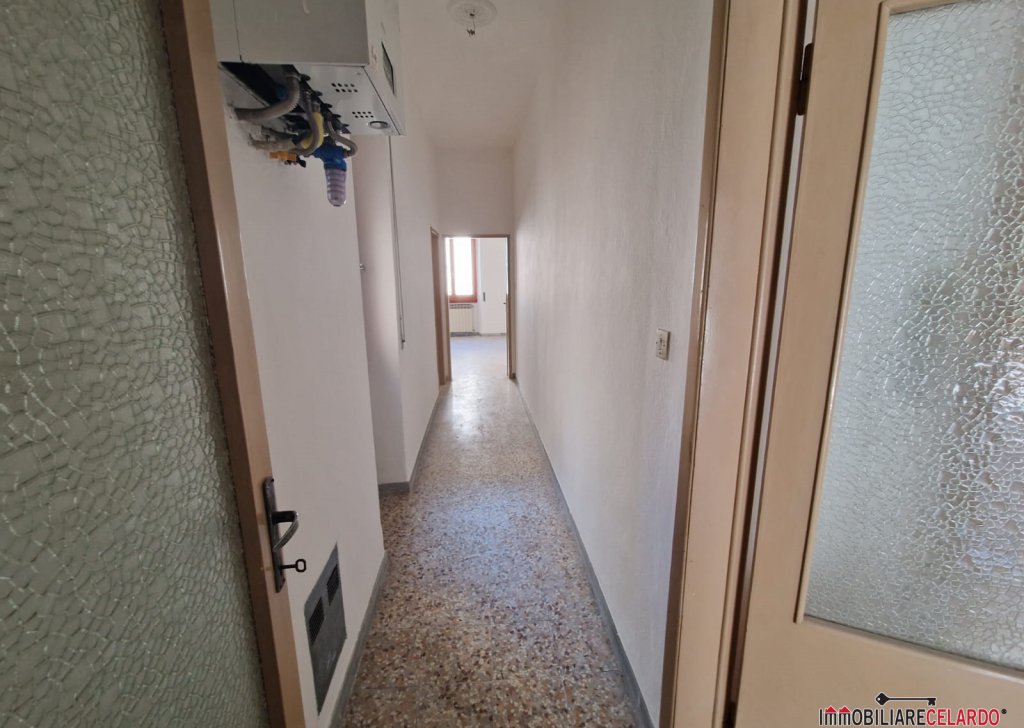 Sale Apartments Poggibonsi - apartment in a convenient area and close to services Locality 