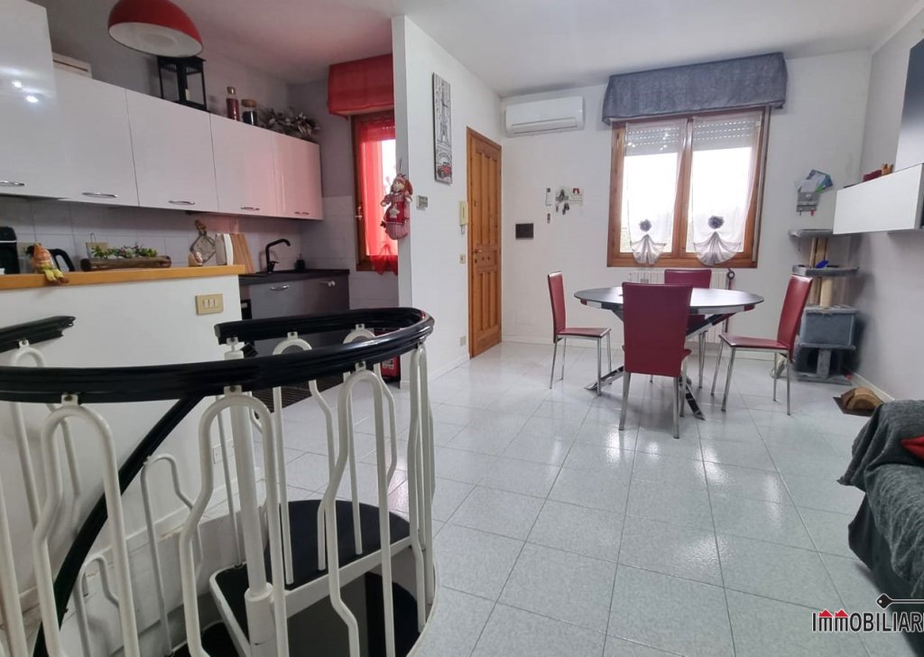 Sale Apartments Colle di Val d'Elsa - apartment with independent entrance and courtyard Locality 