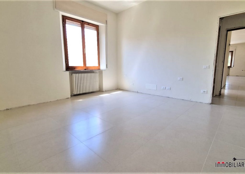 Sale Apartments Colle di Val d'Elsa - First floor apartment Locality 