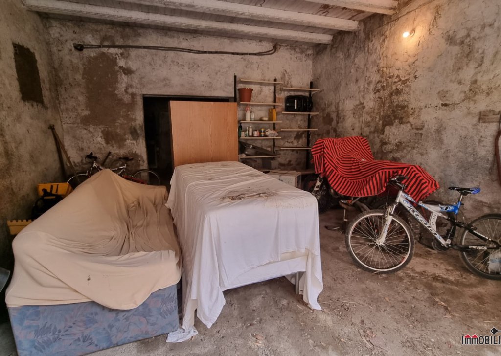Apartments for sale  200 sqm excellent condition, Colle di Val d'Elsa, locality campiglia