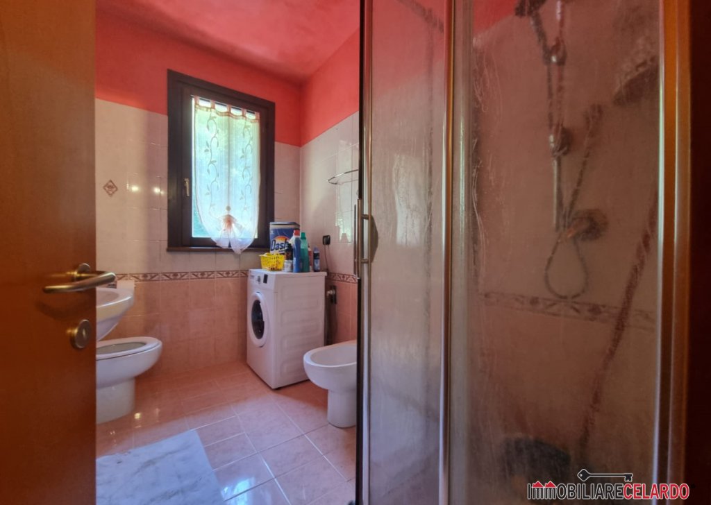Apartments for sale  94 sqm excellent condition, Colle di Val d'Elsa, locality semicentrale