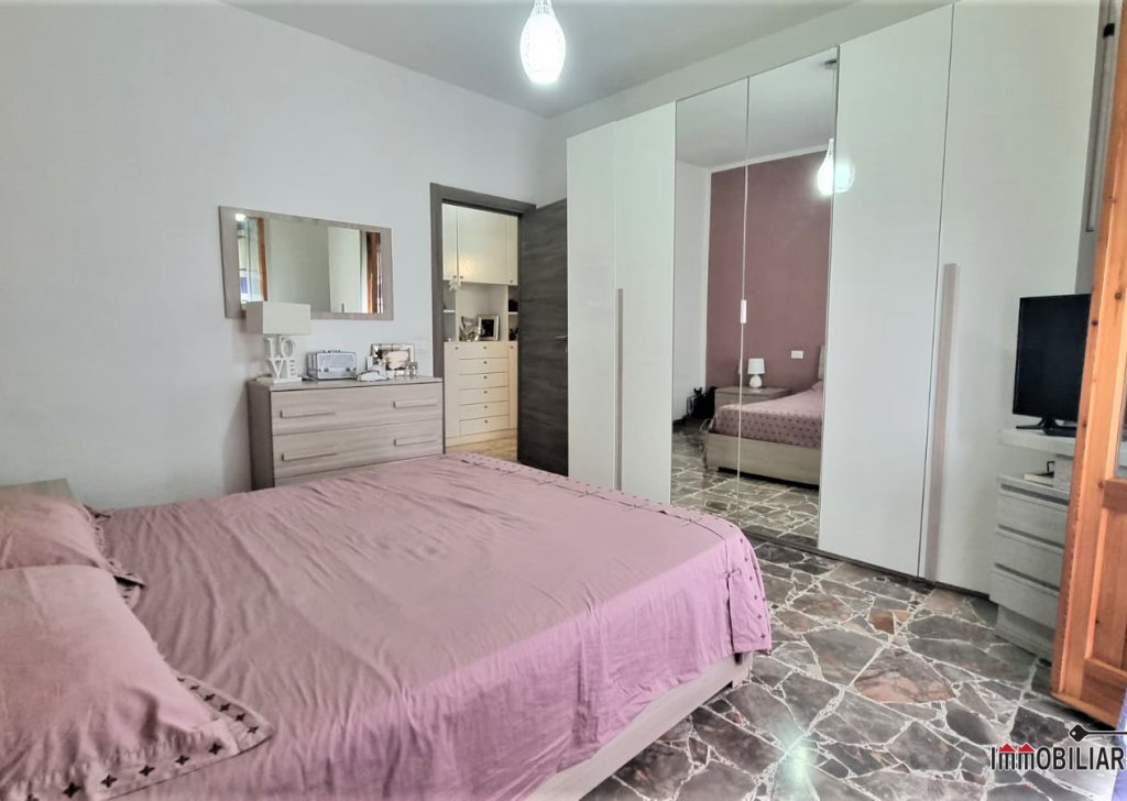 Sale Apartments Colle di Val d'Elsa - Large and bright apartment Locality 