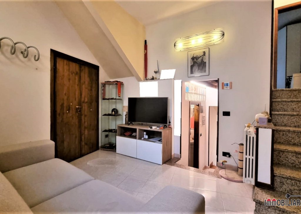 Sale Apartments Colle di Val d'Elsa - Apartment in semi-central area Locality 