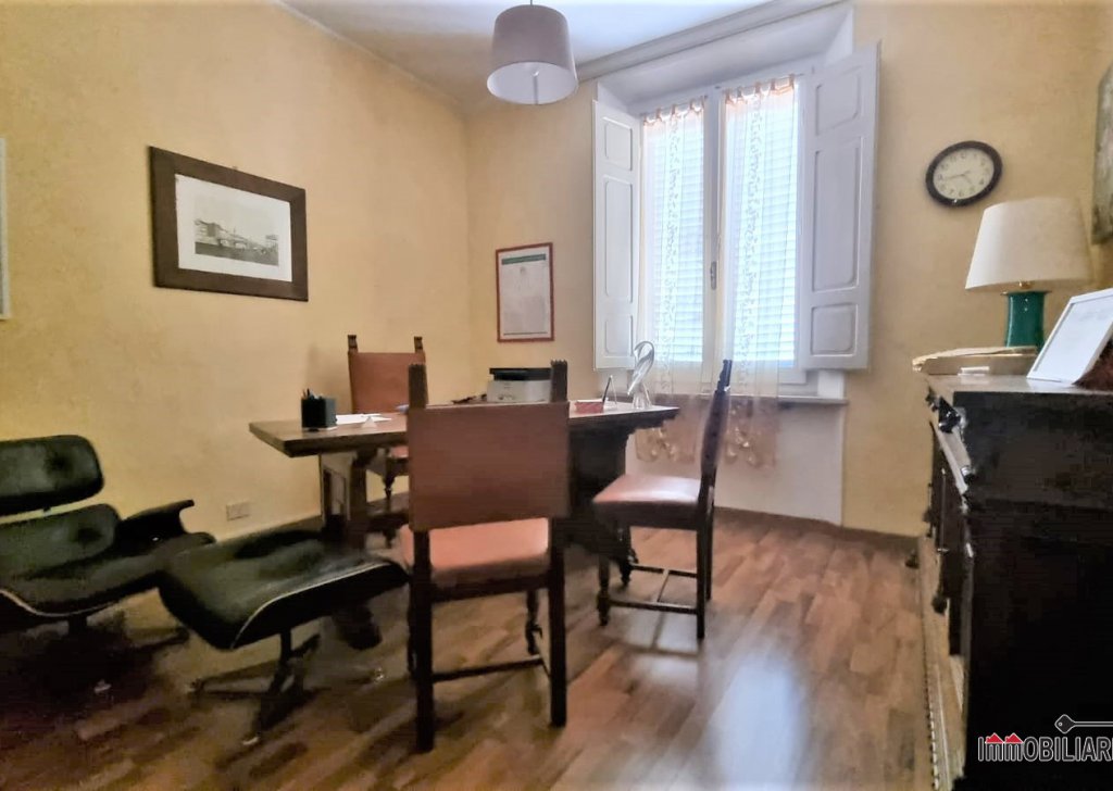 Sale Apartments Colle di Val d'Elsa - Apartment in the central area Locality 
