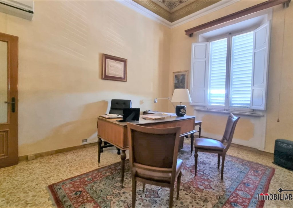 Sale Apartments Colle di Val d'Elsa - Apartment in the central area Locality 