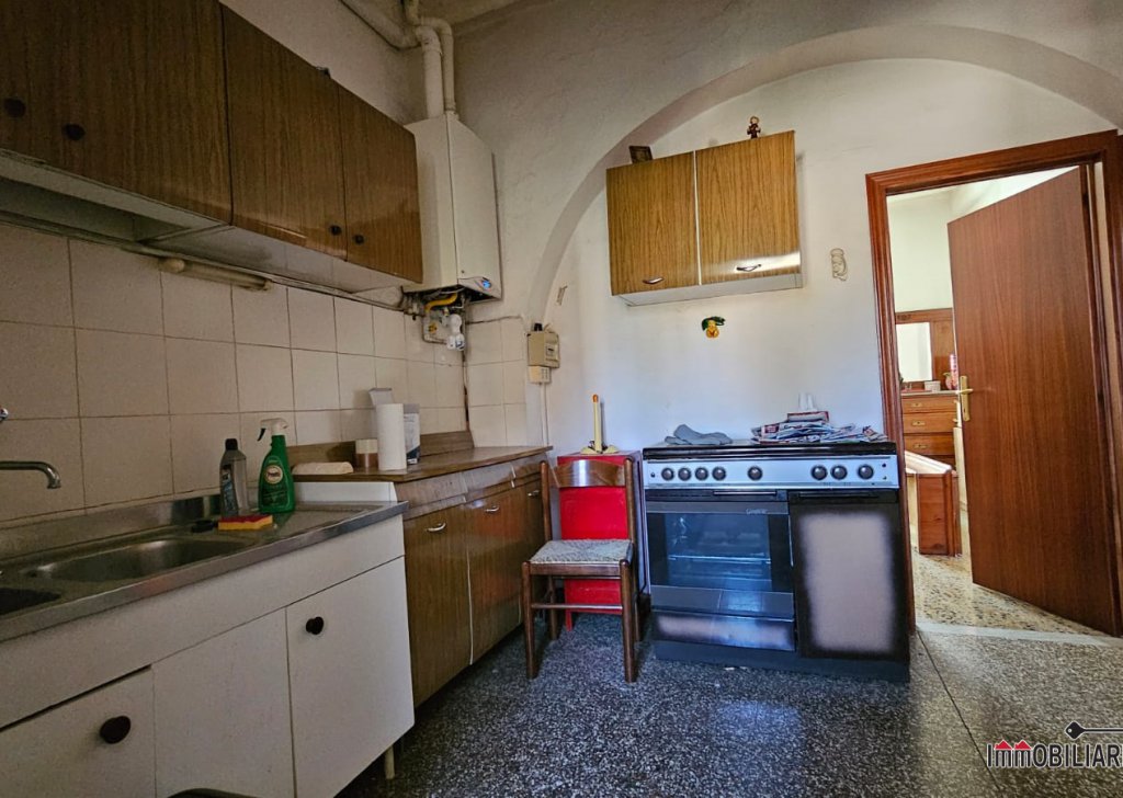 Apartments for sale  64 sqm, Colle di Val d'Elsa, locality centrale