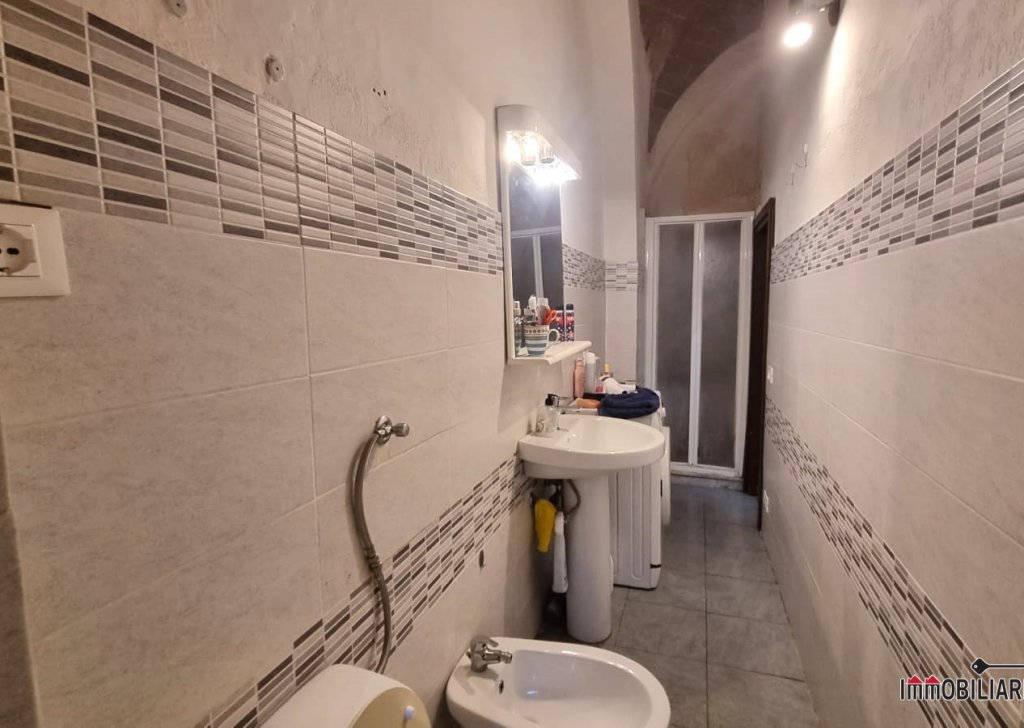 Sale Apartments Colle di Val d'Elsa - two-room apartment in the central area Locality 