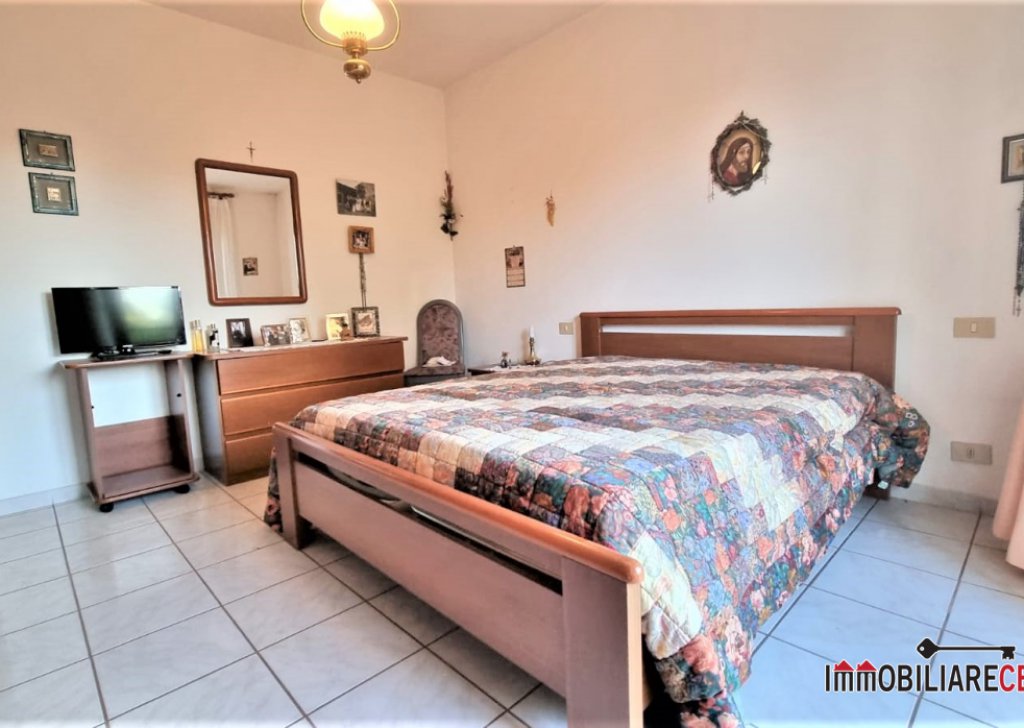 Sale Apartments Colle di Val d'Elsa - Apartment with 2 large double bedrooms Locality 