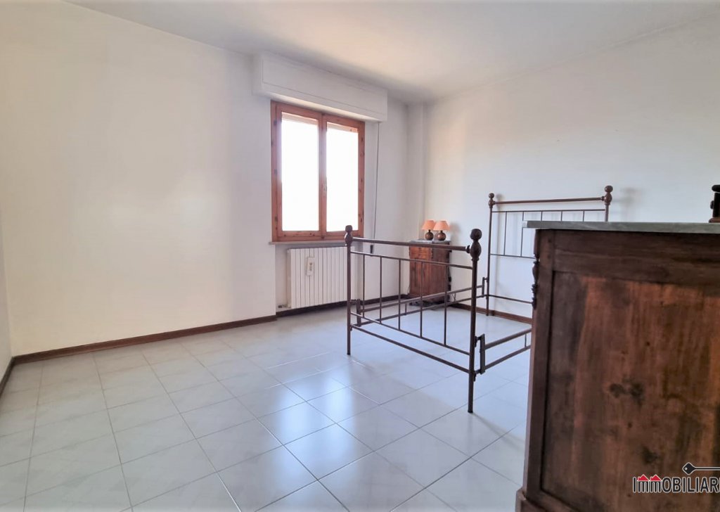 Vendita Appartamenti  Colle di Val d'Elsa - Appartamento con 2 matrimoniali e 2 bagni Località tra Campolungo e Gracciano