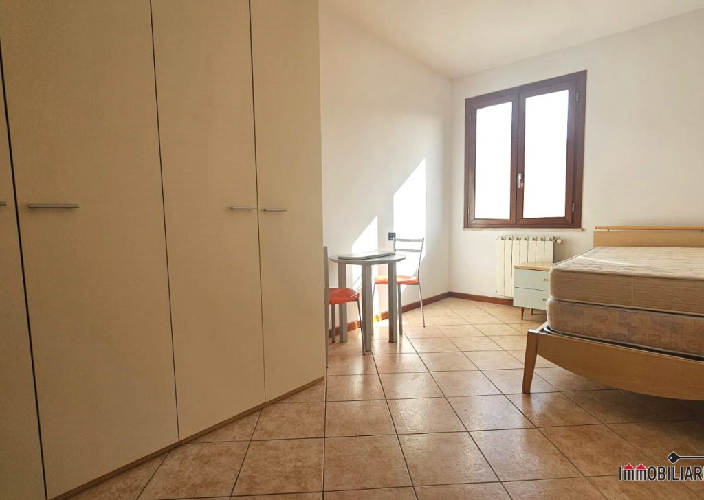 Apartments for sale  70 sqm excellent condition, Colle di Val d'Elsa, locality semicentrale