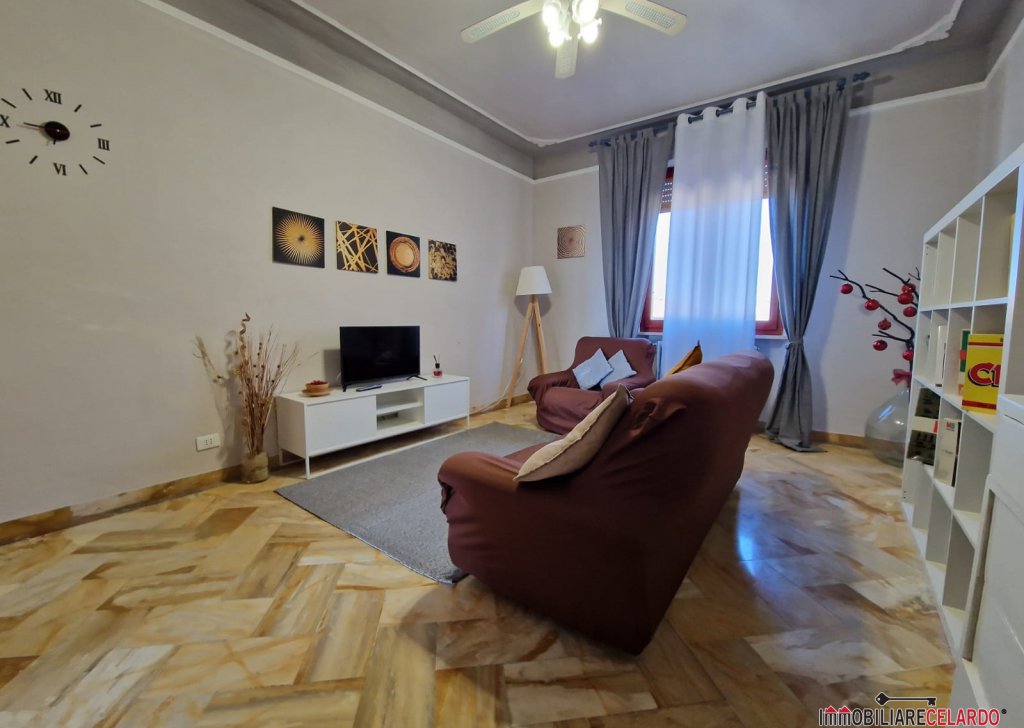Apartments for sale  117 sqm excellent condition, Casole d'Elsa