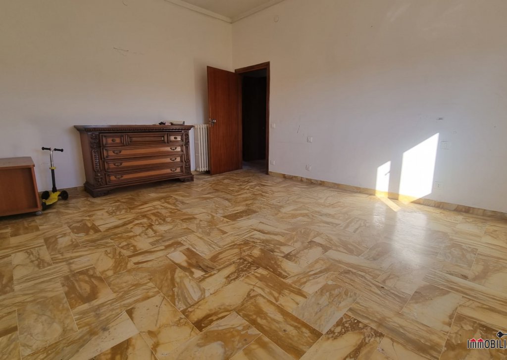 Sale Apartments Colle di Val d'Elsa - apartment with terrace and attic Locality 