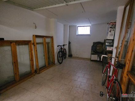 garage in the Campolungo area
