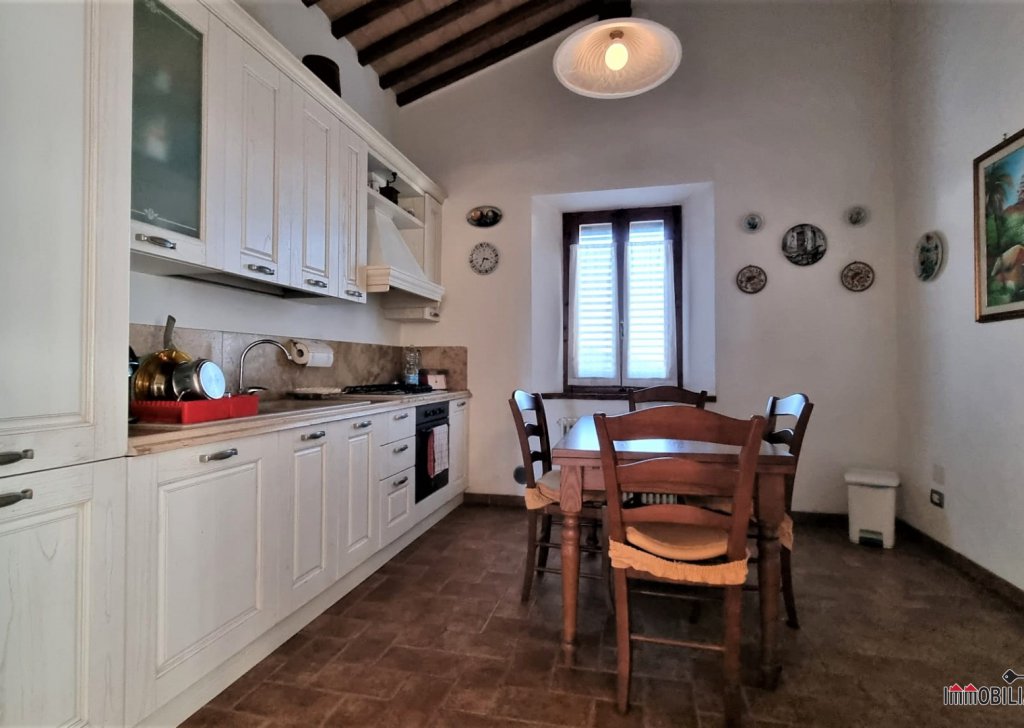 Cottages and Farmhouses for sale  330 sqm excellent condition, Colle di Val d'Elsa, locality Colle di val d'elsa