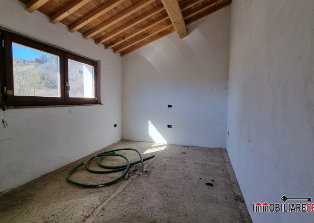 Sale villas san gimignano - Free house on 4 sides Locality 