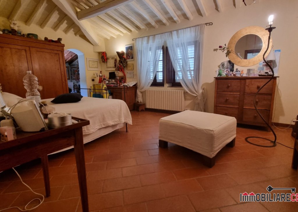 Sale villas san gimignano - free villa on 4 sides with park and swimming pool Locality 