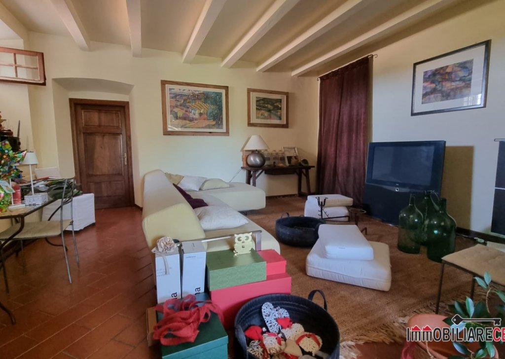 Sale villas san gimignano - free villa on 4 sides with park and swimming pool Locality 