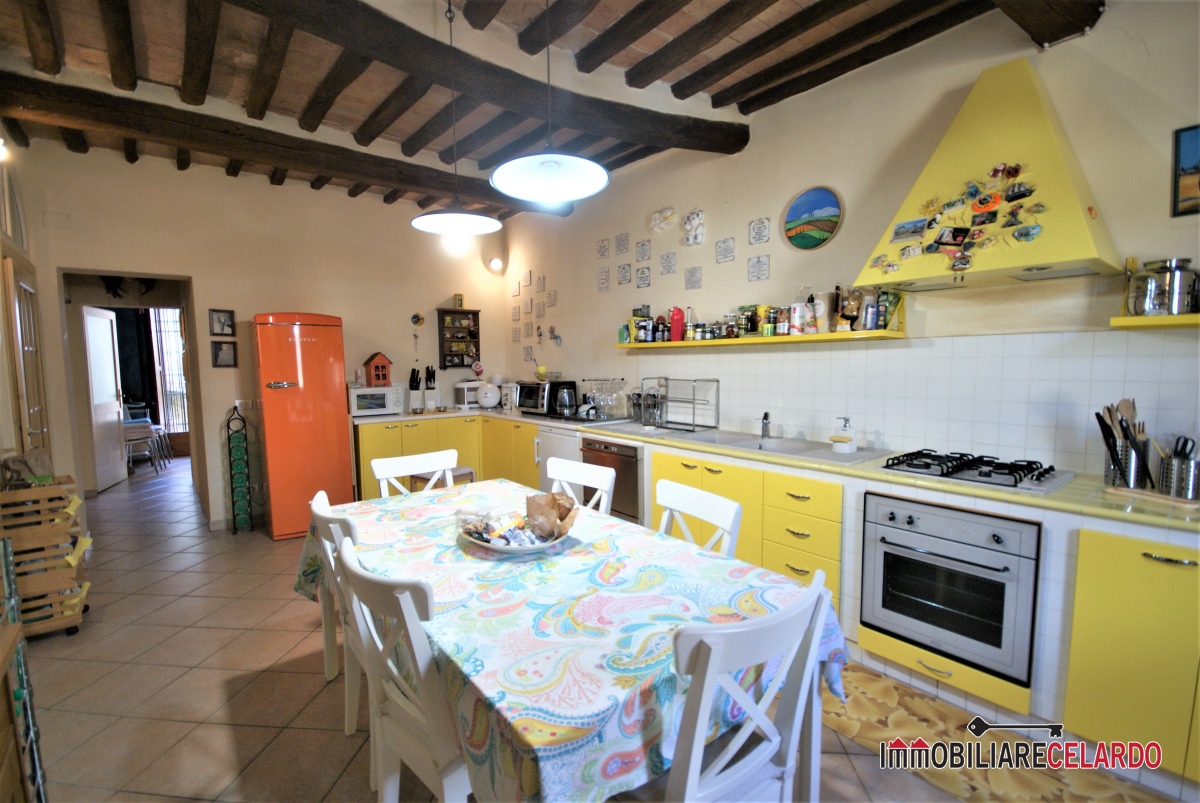 Appartamento POGGIBONSI vendita  Staggia Senese  Immobiliare Celardo