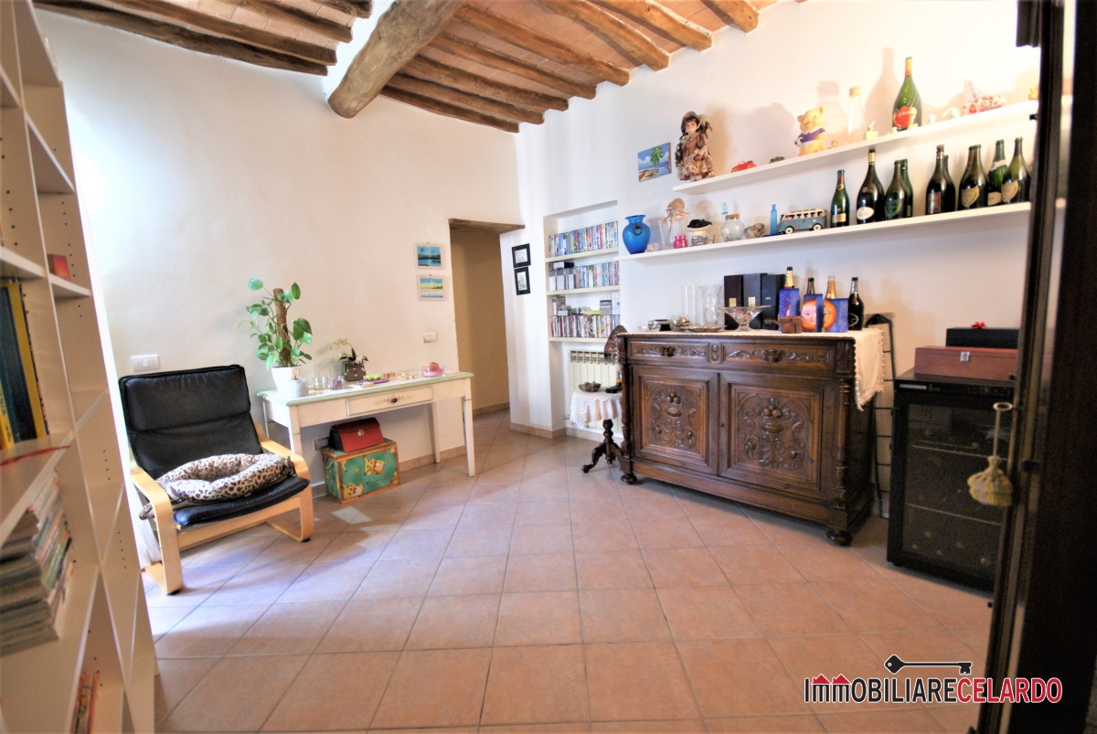 Appartamento POGGIBONSI vendita  Staggia Senese  Immobiliare Celardo