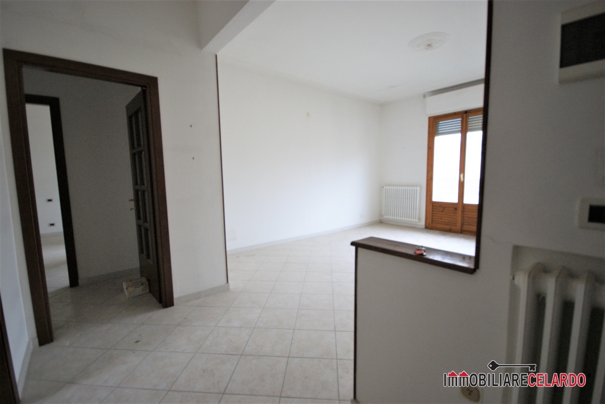 Appartamento POGGIBONSI vendita  Poggibonsi  Immobiliare Celardo