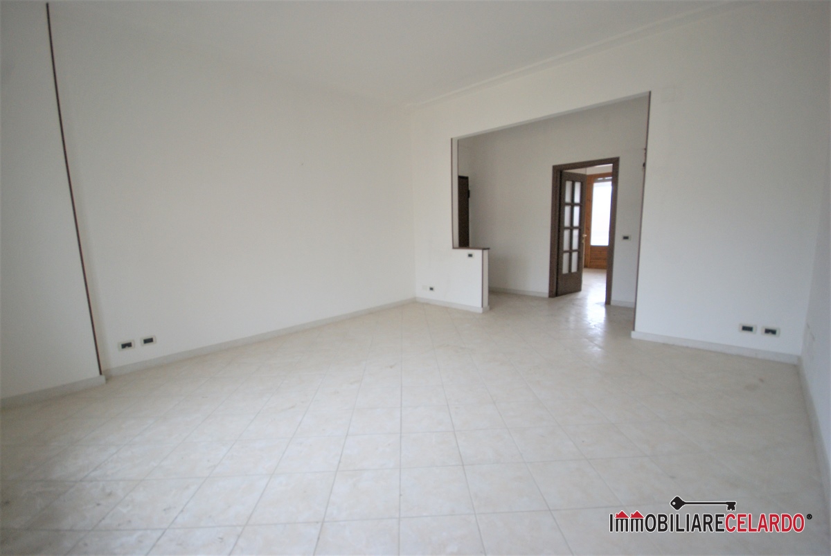  poggibonsi vendita quart: poggibonsi immobiliare-celardo