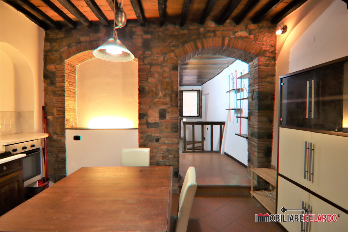 Appartamento POGGIBONSI vendita  Poggibonsi  Immobiliare Celardo